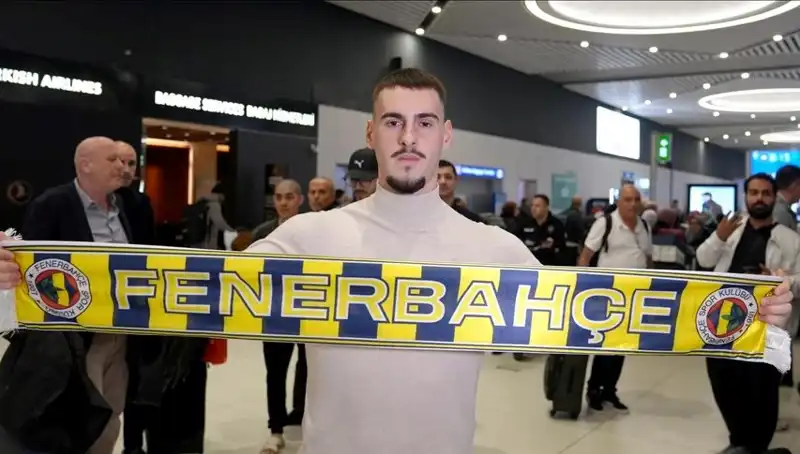Fenerbahçe'den Beklenmedik Hamle: Mimovic'in Lisansı Çıkarıldı!