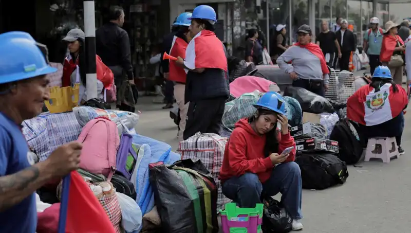 Peru'da Madenciler Sokaklara Döktü: İşçi Hakları İçin Mücadele