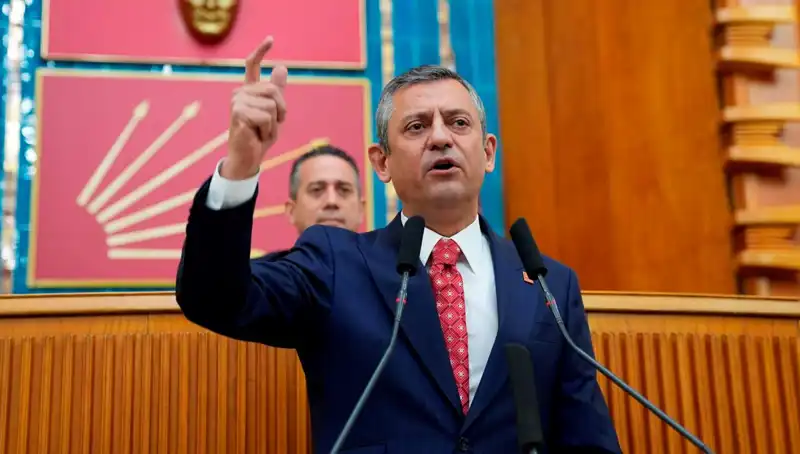 Özgür Özel'den İBB Soruşturması Üzerine Çarpıcı Açıklamalar