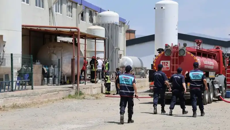 Elazığ'da Gaz Dolum Tesisinde Patlama: Neler Oluyor?