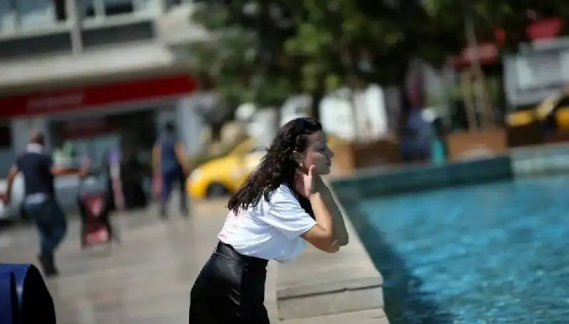 Cizre'de Sıcaklık Rekoru Kırıldı: 49.1 Dereceyi Görmek Şaşırttı