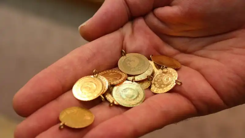 Altın Fiyatlarında Tarihi Değişim: 30 Nisan 2024 Canlı Rakamlar