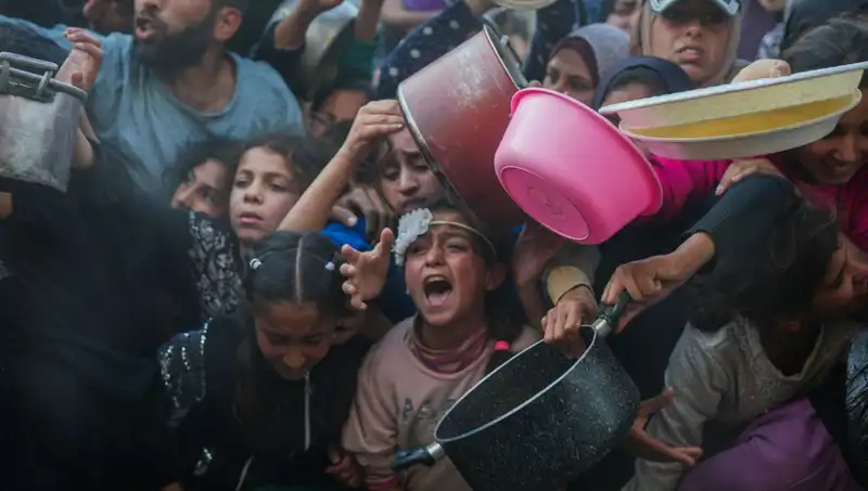 Gazze'de Un Stokları Tükendi: Açlık Krizi Kapıda mı?