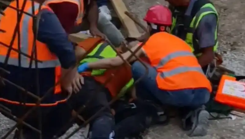 Adana'da İnşaatta Çalışan İki İşçi Yaralandı: Olayın Detayları Neler?