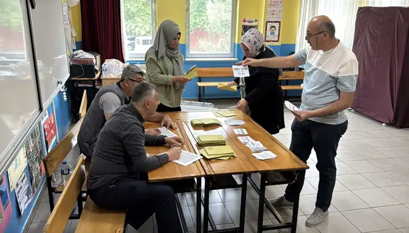 Türkiye'nin 405 Mahalle ve Köyünde Yeni Muhtarlar Seçildi!