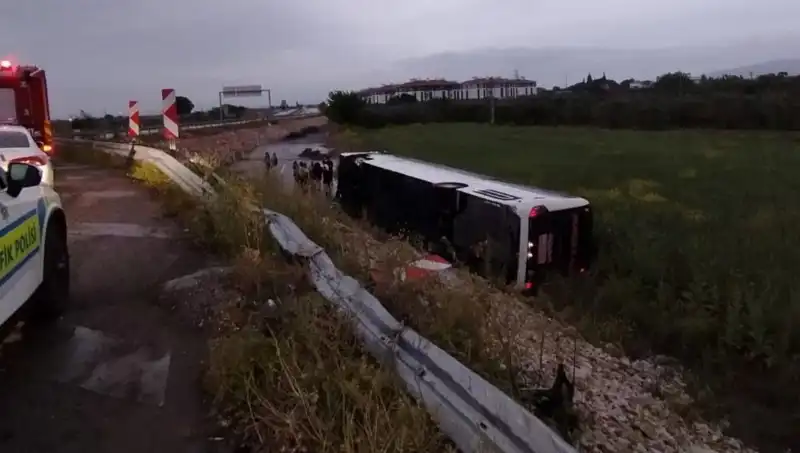Manisa'daki Otobüs Kazasında Yaralılar: Sebepler ve Sonuçlar