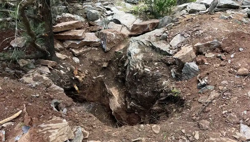Eski Vali ve Emekli Albay Define Ararken Yakalandı: Ayrıntılar Şaşırtıyor!