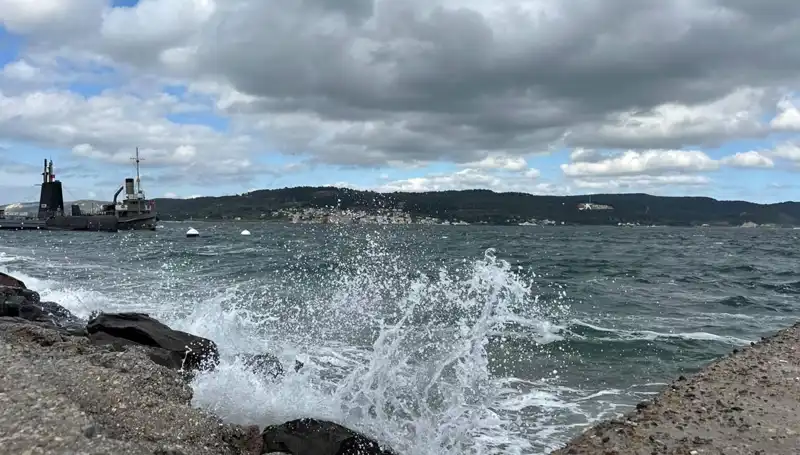 Beykoz Sahillerinde Yaz Keyfine Veda: Denize Girmek Neden Yasaklandı?
