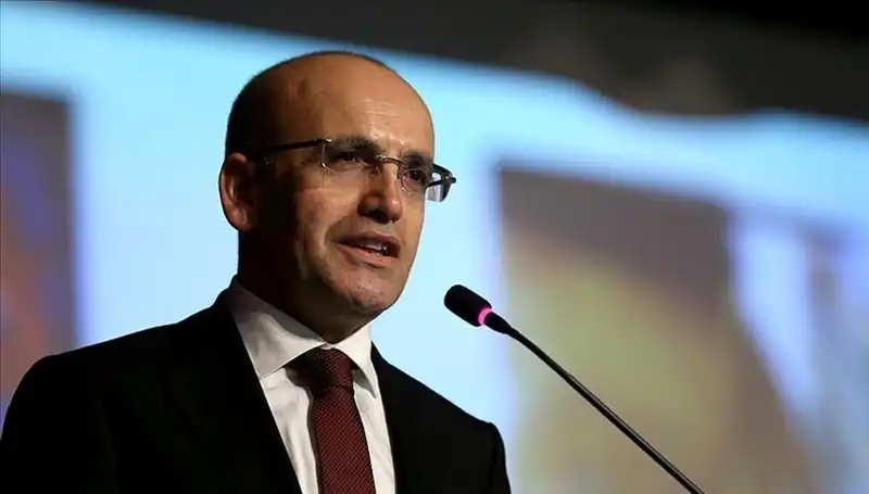Ekonomi Bakanı Şimşek'in Koşuşturmacası: Yoğun Görüşme Trafiği Sırasında Neler Yaşandı?