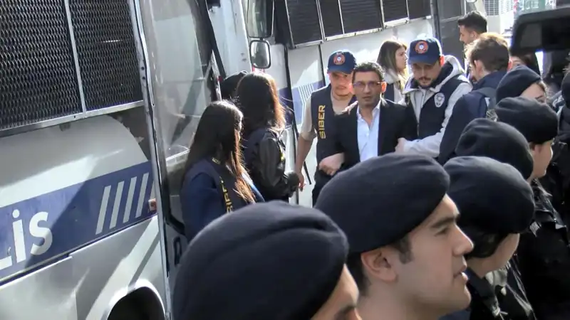 Flash Haber TV’ye El Koyuldu: Payfix Operasyonunda 29 Şüpheli Adliyeye Sevk Edildi