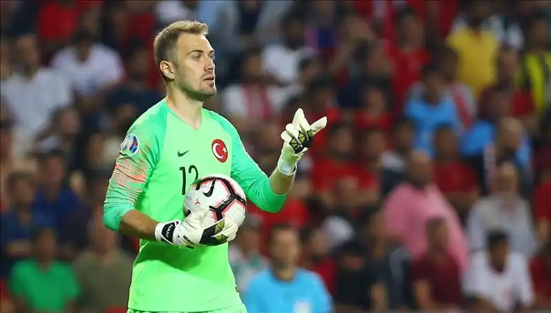 Mert Günok Futbol Kariyerini Sonlandırma Yaşını Açıkladı!