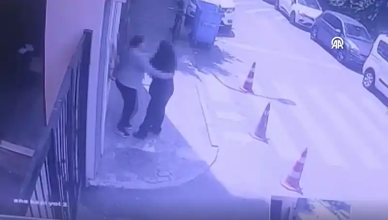 İstanbul’da Lise Tuvaletinde Dehşet: Öğrencileri Sarsan Olayın Ardındaki Gerçekler