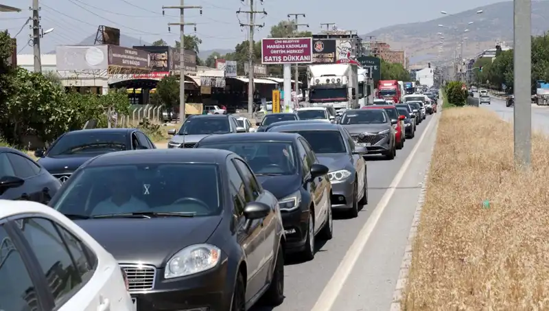 Aydın ve Muğla Arasında 60 Kilometrelik Araç Kuyruğu: Sebep Ne?