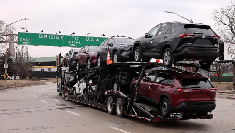 Toyota, ABD Pazarında Hibrit Araçlarda Çığır Açan Bir Karar Aldı