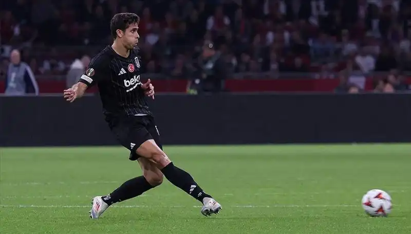 Beşiktaş Derbisinde Stoper Eksikliği: İki Kötü Haber!