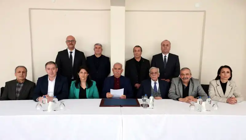 PKK’nın Feshi Sonrası Türkiye'de Yeni Dönem: Barış Süreci Başlıyor mu?
