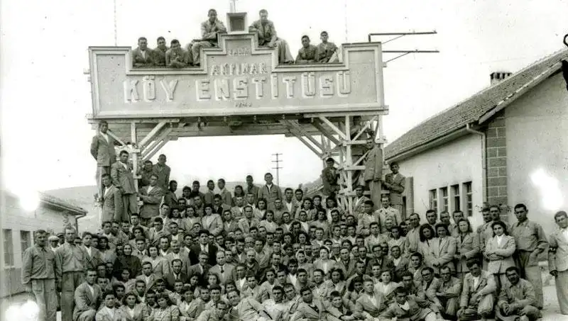17 Nisan: Eğitimde Bir Dönüm Noktası, Köy Enstitüleri Kuruluş Yıl Dönümü