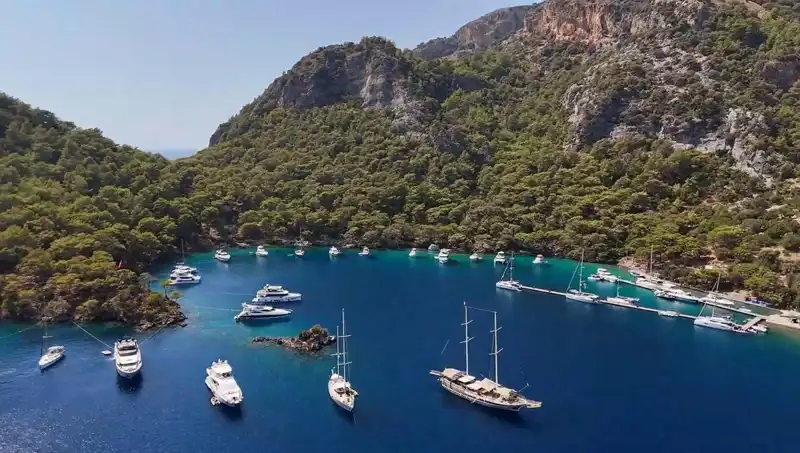 Göcek’in Gözde Koylarında Yeni Kural: Müzik Çalma Yasağı Geldi!