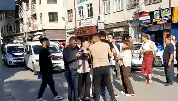 Gazinin Trafikte Darp Edilmesi: Kamera Kayıtlarıyla Gerçekler Ortaya Çıkıyor
