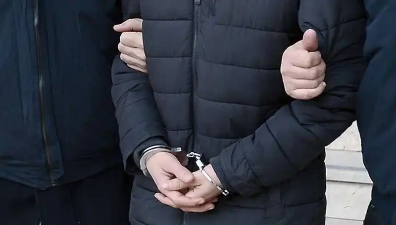 Sakarya'da 32 Yıl Aranılan Şahıs, Polisin Ağından Kurtulamadı