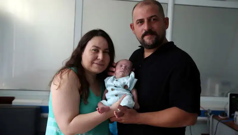 800 Gram Doğdu, 4 Ay Yoğun Bakımda Kaldı: Hayat Mücadelesi