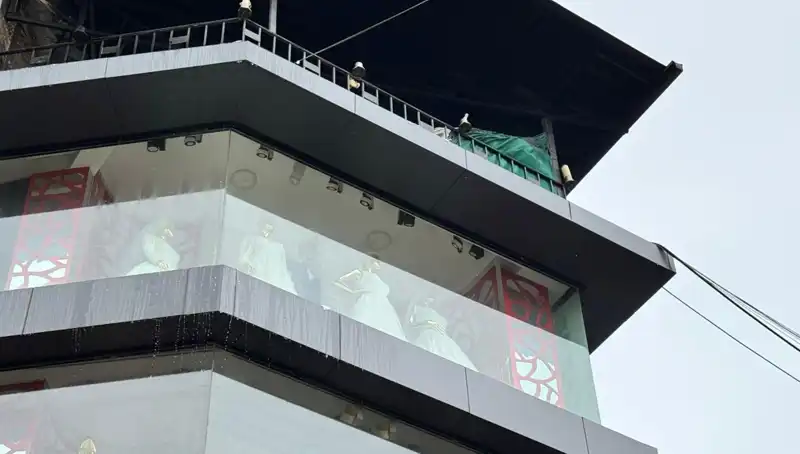 Giyim Mağazasında Korkutan Yangın: Şehrin Kalbinde Neler Yaşandı?