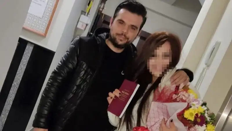 Kadın, Kocasının Cesedinin Yanında Taksi Çağırdı: Olayın Arkasında Ne Var?