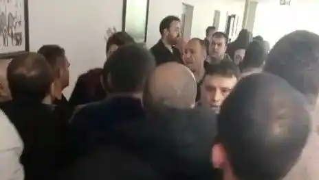 Karamürsel Belediyesi'nde İhale Kavgası: Gizli Belgeler Ortaya Çıktı!