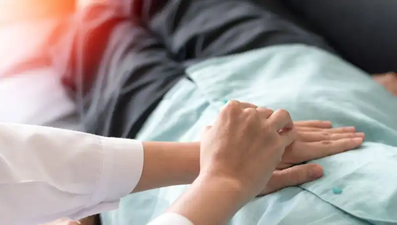 Doktora Gittiğinde Hayatı Değişti: 1 Yıl Ömrü Kaldığını Öğrendi