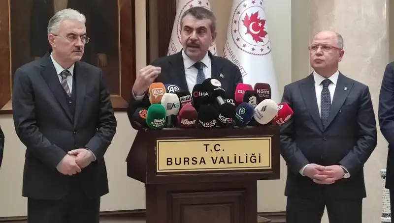 Bakan Tekin, Protestolara Katılan Çalışanları Uyardı: Yaptırım Uygulacak mı?