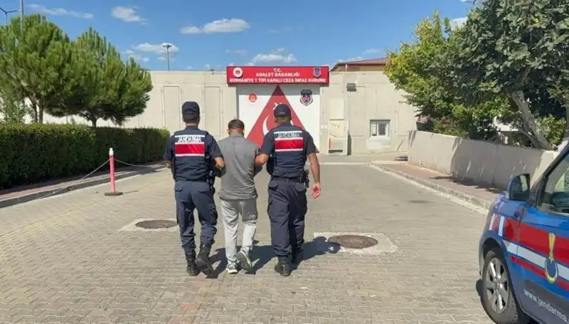 44 Yıl Hapis Cezasıyla Aranan Şahıs Edremit'te Sıkıştı!