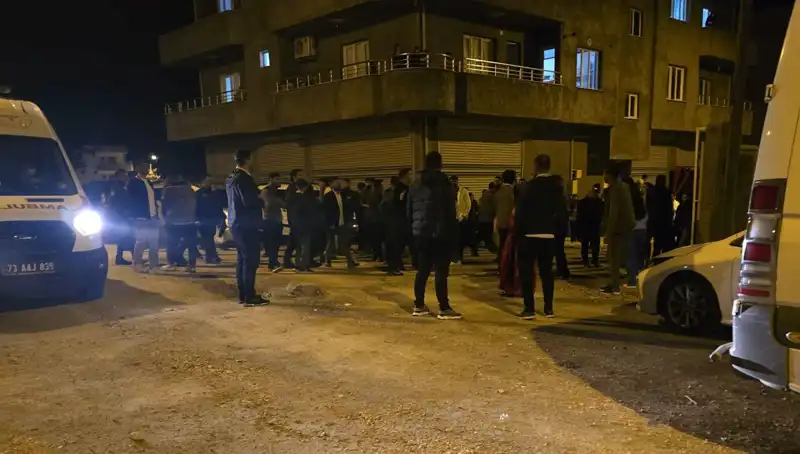 Şırnak’ta Taşlı Sopalı Kavga: Sokaklar Kan Gözyaşıyla Dolu!