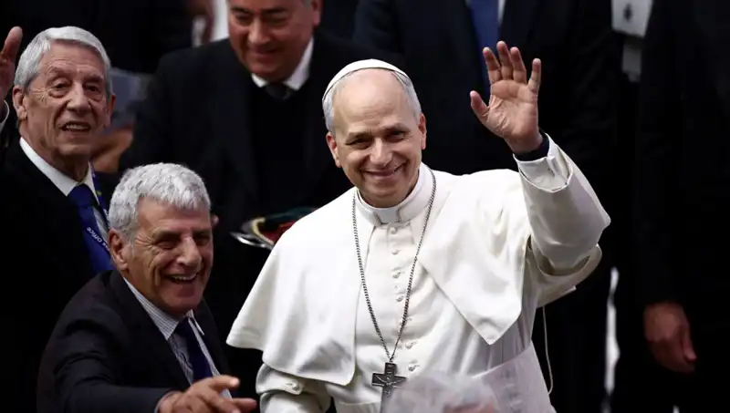 Papa Leo'nun Soyadı: Gizemli Bir Aşk Hikayesi