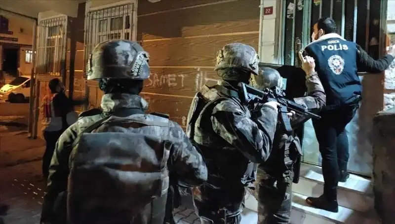 8 İlde Bahis ve Kara Para Operasyonu: 500 Milyon Liralık Varlık Elden Gidiyor!