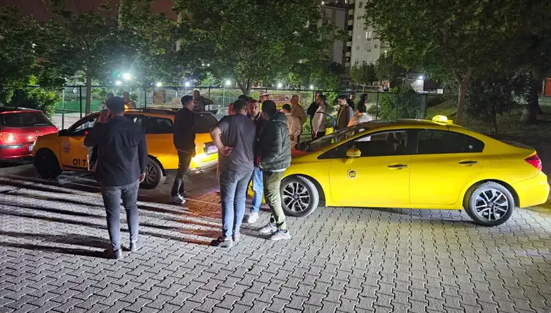 Adana’da Korsan Taksi Kavgası: Taksiciye İki Duygu Dolu Sonuç!