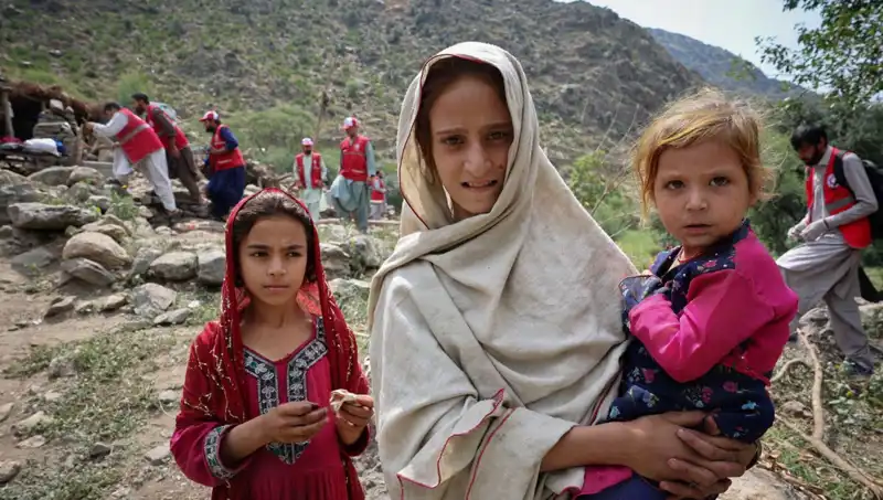 Uykuda Yakalanan Deprem: Afganistan'da Binlerce Can Kaybı
