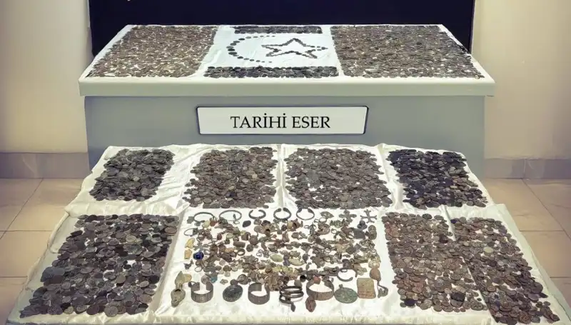 Sınırdaki Tarih Fırtınası: 12 Bin 770 Eser Ele Geçirildi!