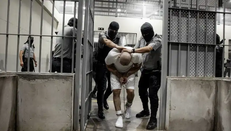Trump'ın Kararıyla Gündeme Gelen Cehennem: El Salvador'daki Göçmen Krizi