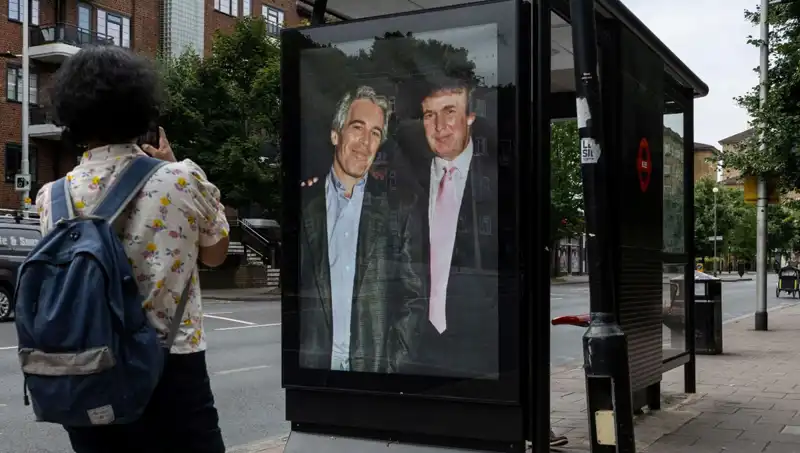Trump'ın Epstein'a Gönderdiği Müstehcen Mektup: Şok Edici Detaylar Ortaya Çıktı