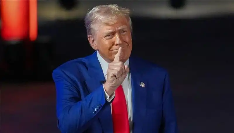 Trump'ın Suudi Arabistan Ziyareti: İlk Adımında Dikkat Çekici Gelişmeler
