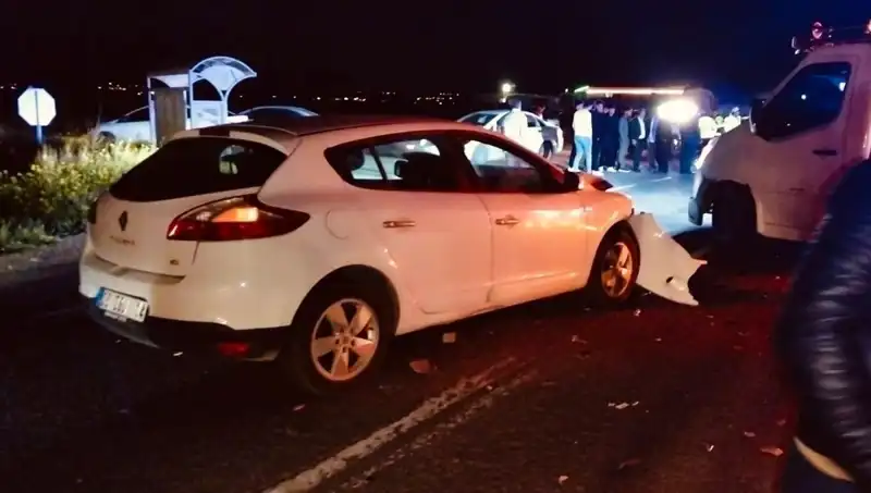 Kafa Kafaya Çarpışma: Tam 1 Ölü, 7 Yaralı Şok Eden Kaza