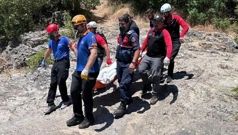 Kayalıkların Arasında Sır Ölüm: Doğa ve İnsan İlişkisi