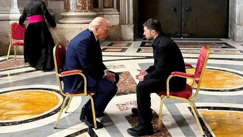 Zelenski, Trump ile Vatikan'daki Görüşmeyi Övgüyle Anlattı