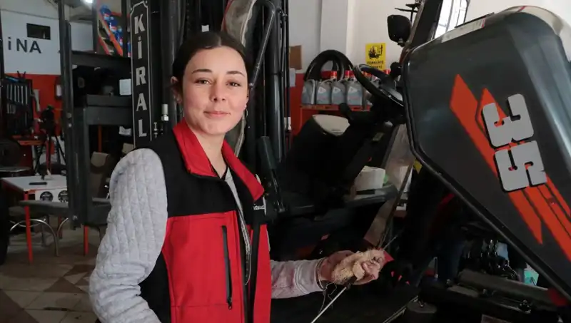 Sanayide Bir Kadın: Melike Hanım’ın Forklift Serüveni ve Hayalleri