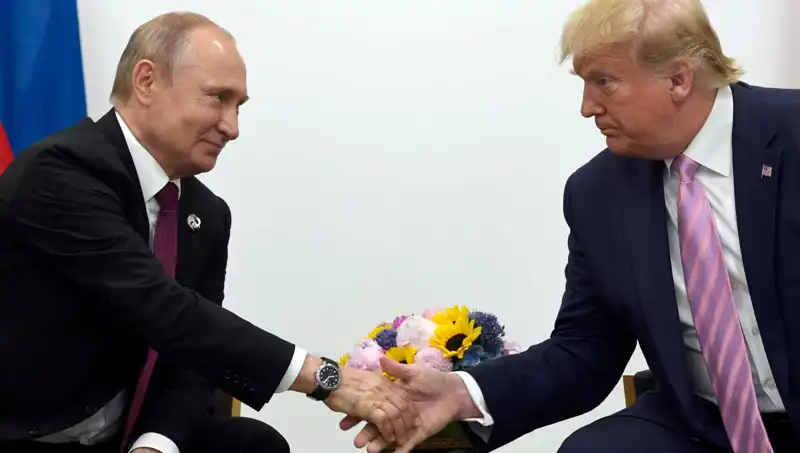 Putin ve Trump’ın Sıradışı Telefon Görüşmesi: Dünya Ne Bekliyor?