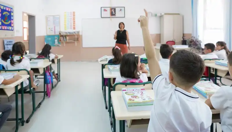 Ek Ders Ödemeleri Bayram Öncesi Yatacak mı? Öğretmenler Merakla Bekliyor!